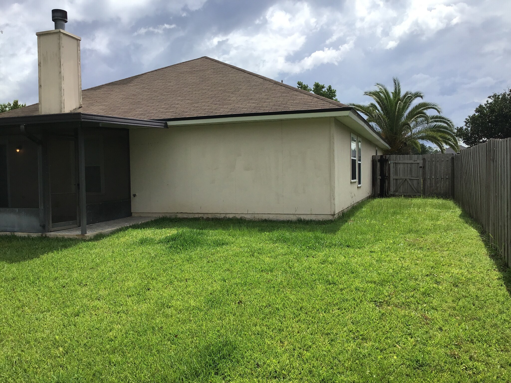 Building Photo - 1836 Northglen Cir