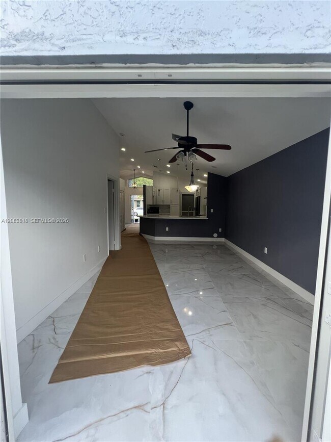 Building Photo - 289 SW 159th Ln