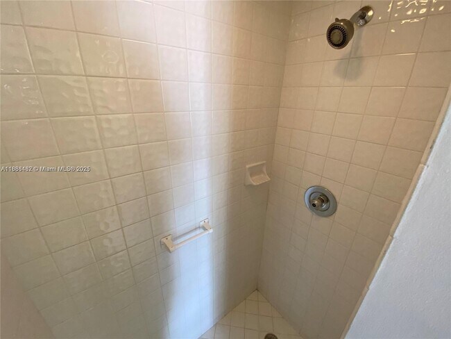 Building Photo - 14965 SW 49th Ln