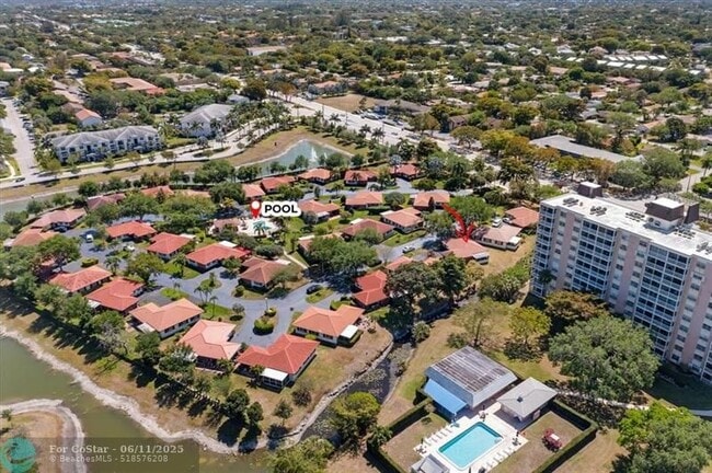 Building Photo - 9089 Thunderbird Dr