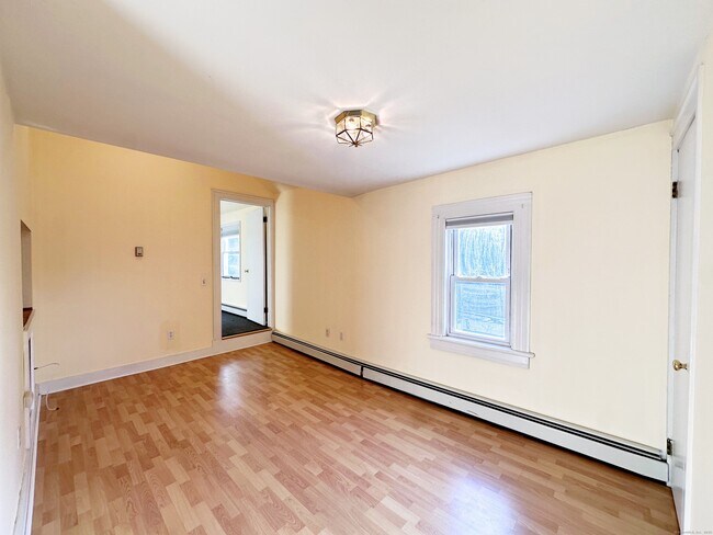 Building Photo - 76 Nichols Ave