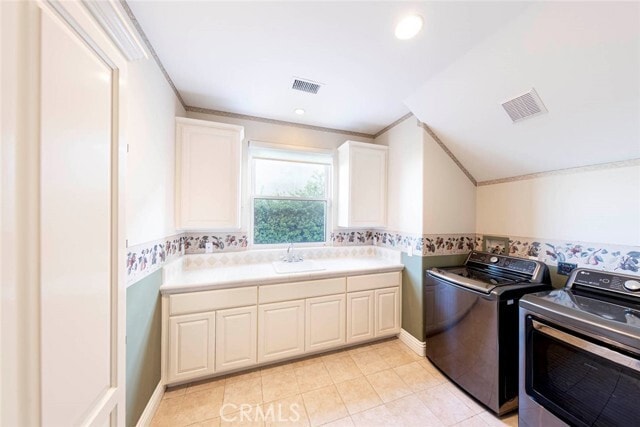 Building Photo - 12 San Remo