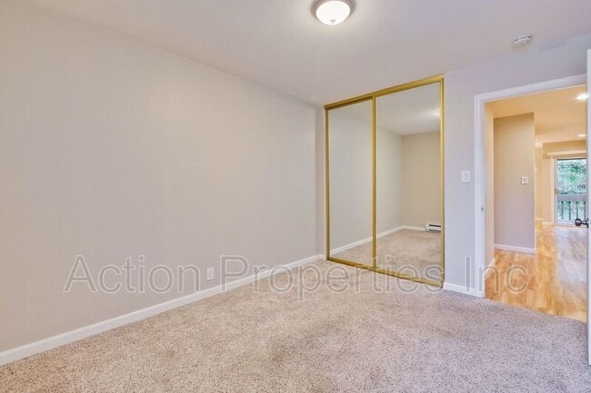Building Photo - 505 Cypress Point Dr
