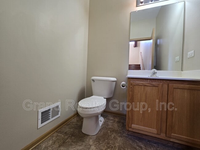 Building Photo - 1522 W Turtle Creek Ln