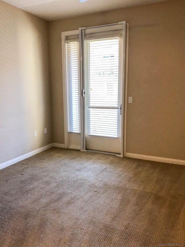 Building Photo - 3877 Pell Pl