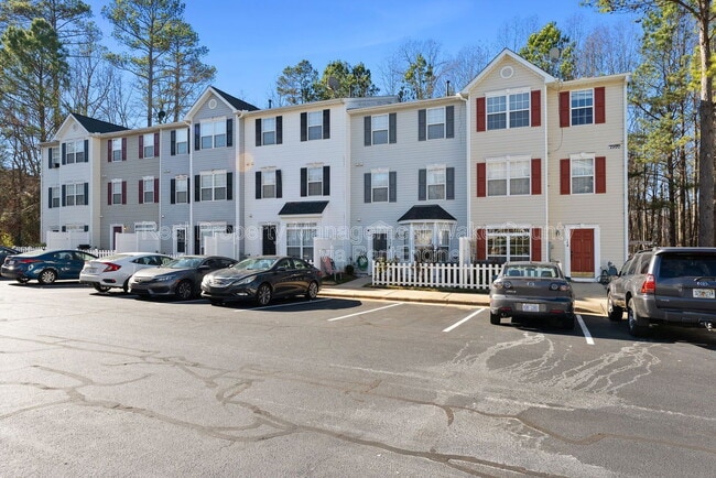 Building Photo - 2920 Barrymore St