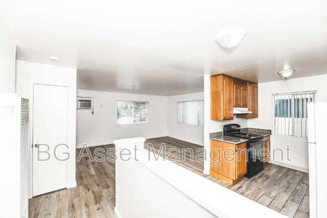 Building Photo - 459 San Marco St