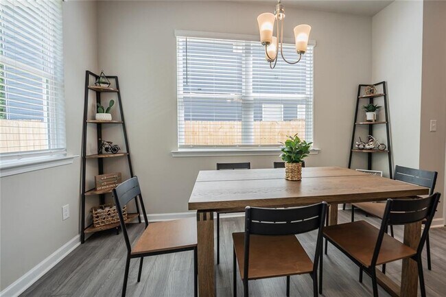 Building Photo - 454 Burgundy Terrace SE