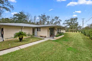 Building Photo - 917 Fremaux Ave