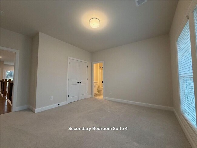 Building Photo - 3770 Andover St