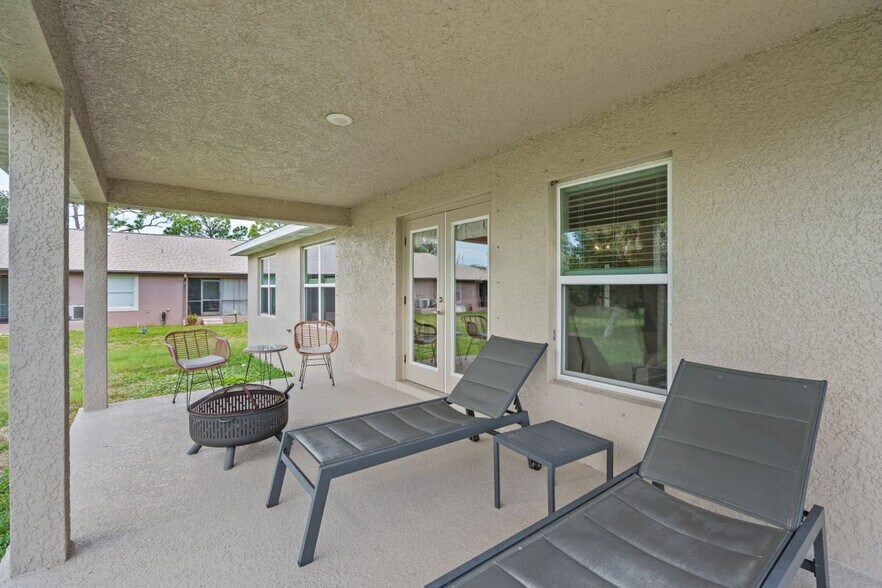 Building Photo - 249 Rotonda Blvd W