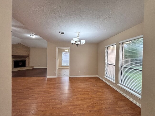 Building Photo - 15231 Cabots Landing Dr