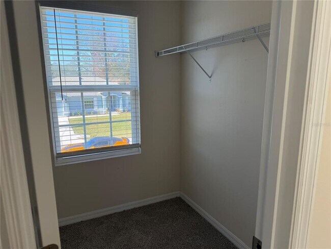 Building Photo - 7 Russkin Ln