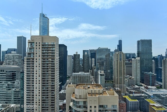Building Photo - 33 W Ontario St