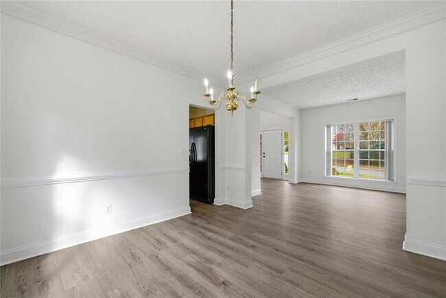 Building Photo - 2254 Caneridge Trail SW