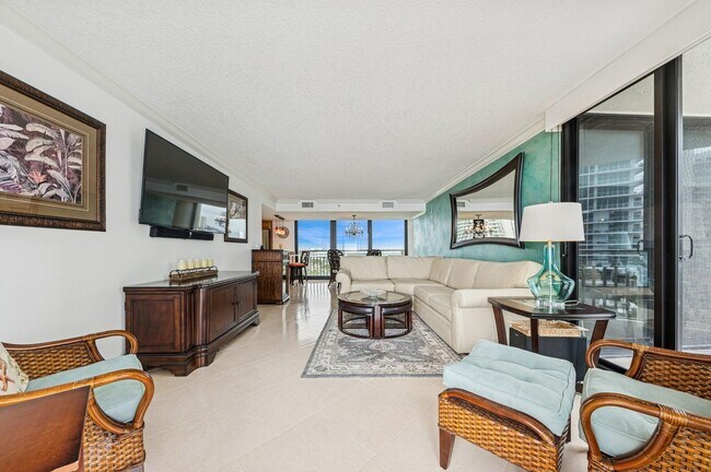 Building Photo - 3000 N Ocean Dr