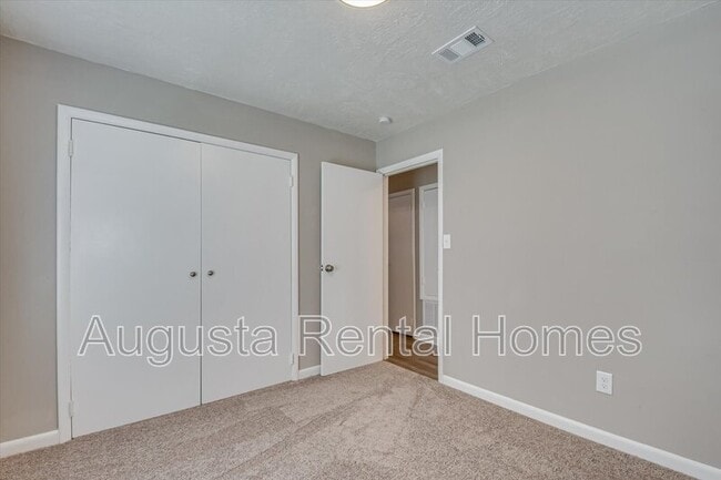 Building Photo - 3405 Princess Ct