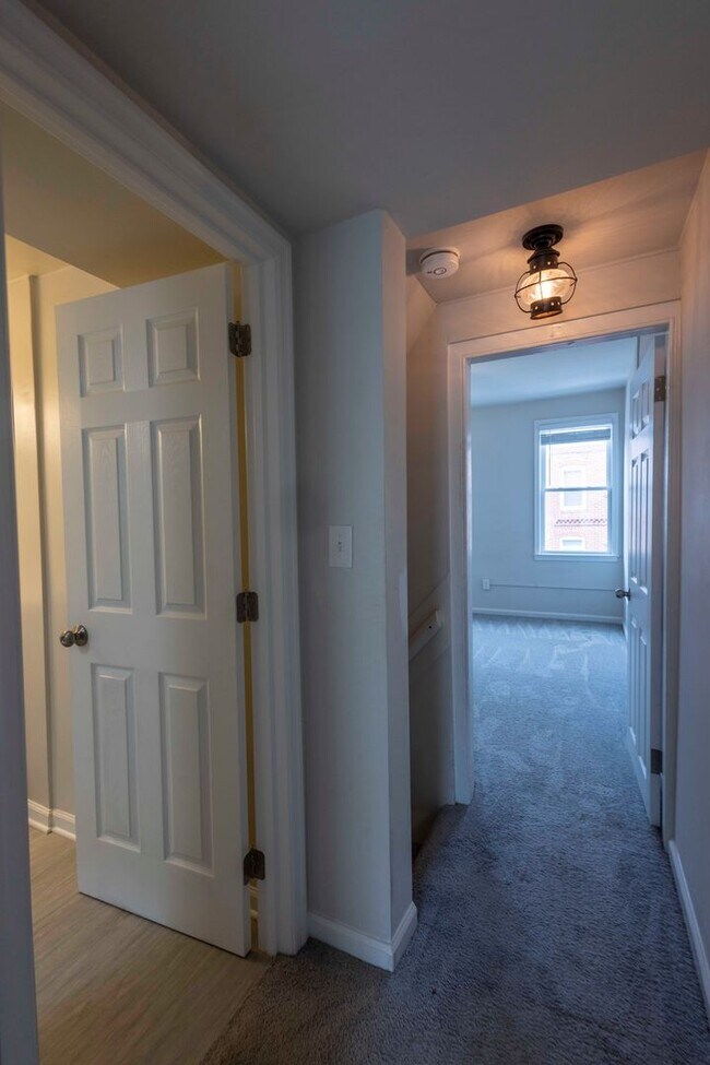 Building Photo - Cozy 1Bed/1Bath in Washing Village - Pigtown