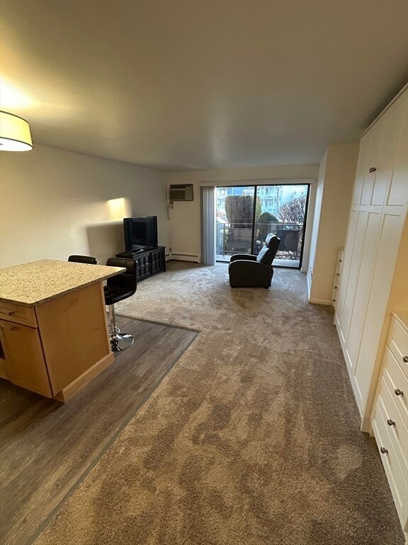 Building Photo - 2 Victory Rd