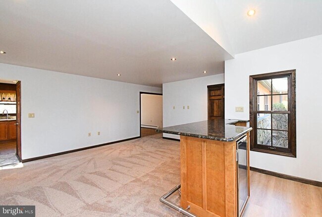 Building Photo - 306 Cedar Hill Rd