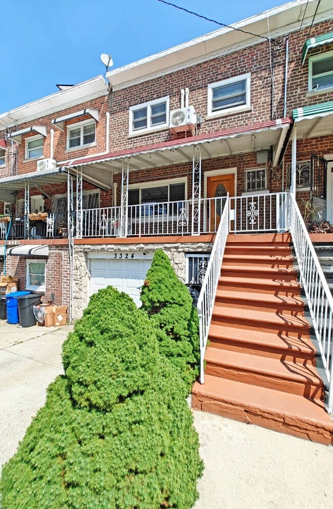 Building Photo - 3324 Hone Ave