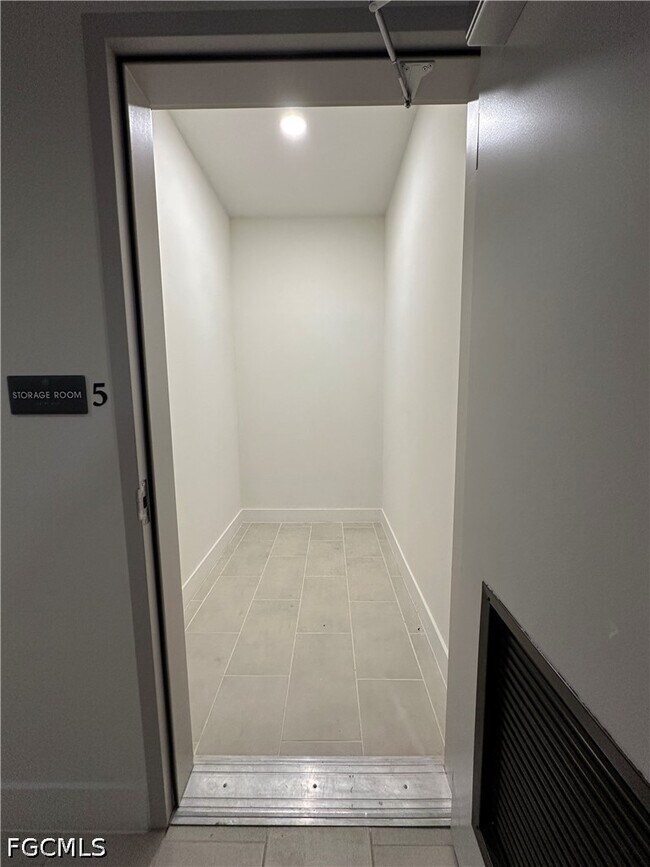 Building Photo - 26600 Rosewood Pointe Dr