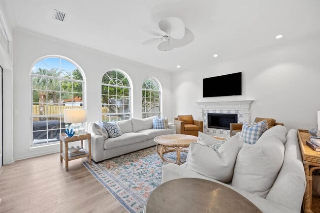 Building Photo - 3976 Ponte Vedra Blvd