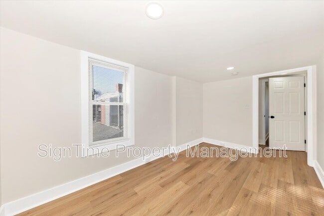 Building Photo - 152 E South St