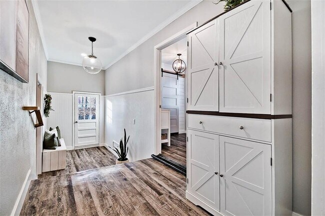 Building Photo - 9940 Kitty Rd