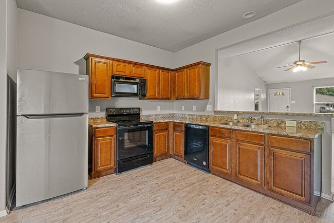 Building Photo - 2533 Judes Ct
