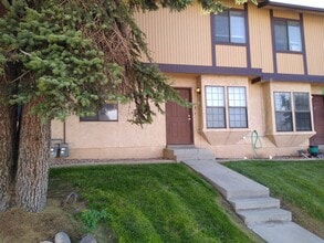Building Photo - 171 College Way