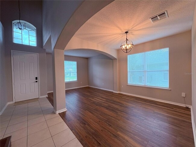 Building Photo - 1976 The Oaks Blvd