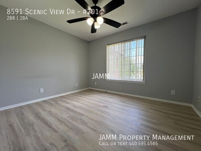 Building Photo - 8591 Scenicview Dr