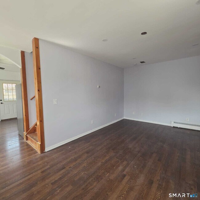 Building Photo - 124 Geddes Terrace