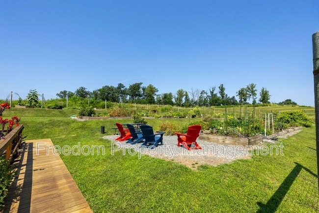 Building Photo - 2425 Morgans Point Dr