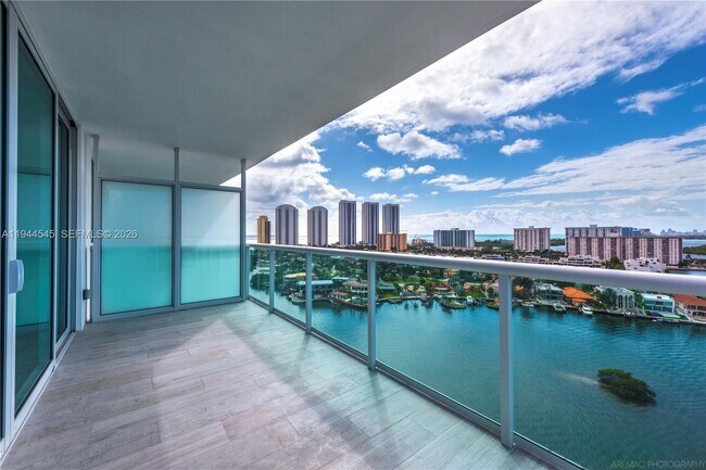 Building Photo - 400 Sunny Isles Blvd