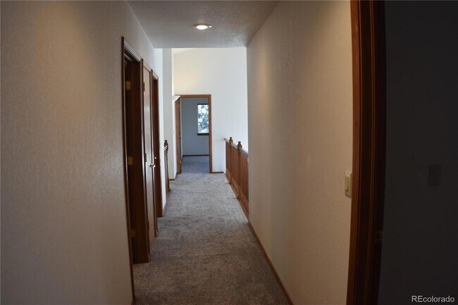 Building Photo - 14540 Rosholt Loop