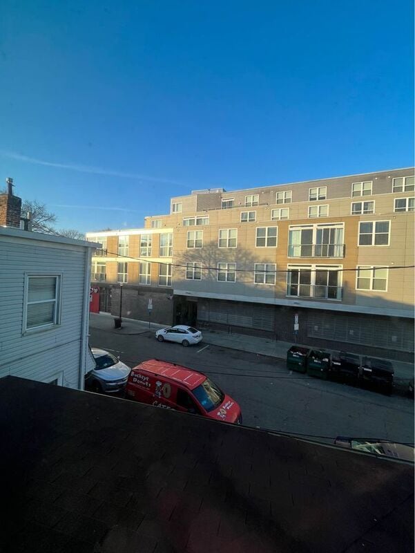 Building Photo - 1115-15 E 18th Ave