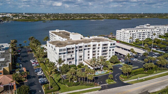 Building Photo - 2860 S Ocean Blvd