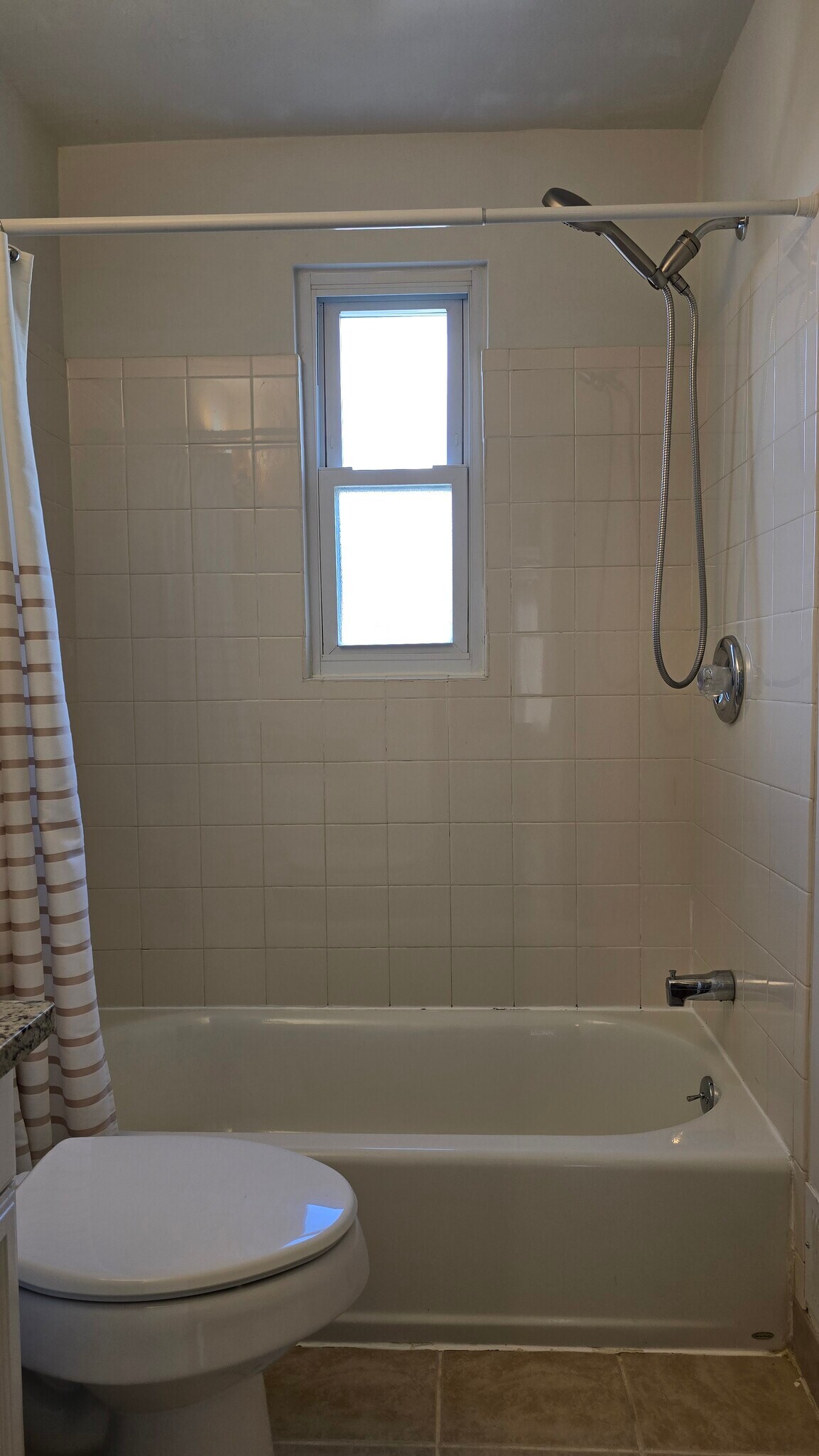 Building Photo - 136 Wesmond Dr