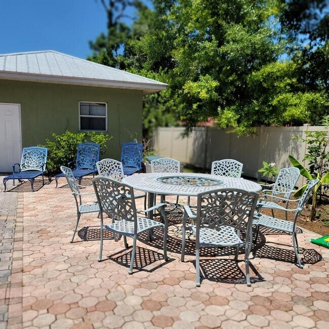 Building Photo - 3624 Peck St