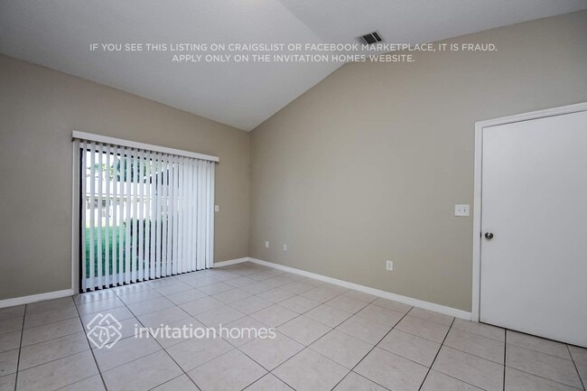 Building Photo - 138 Barrington Dr