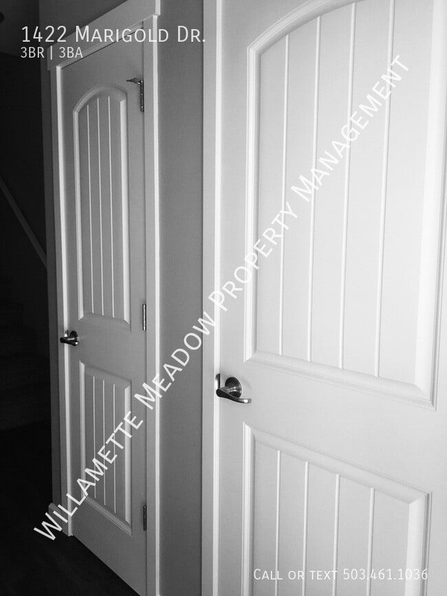 Building Photo - 1422 Marigold Dr