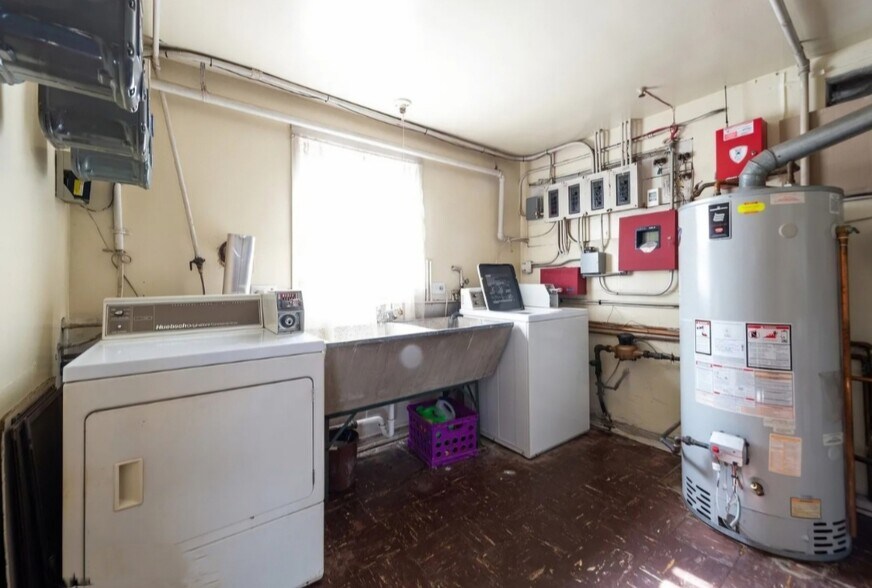 Building Photo - 5908 Butterfield Rd