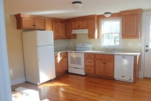 Building Photo - 1 Ford Pl