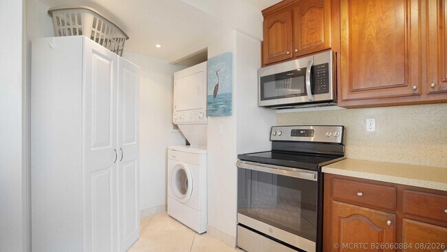 Building Photo - 3430 Galt Ocean Dr