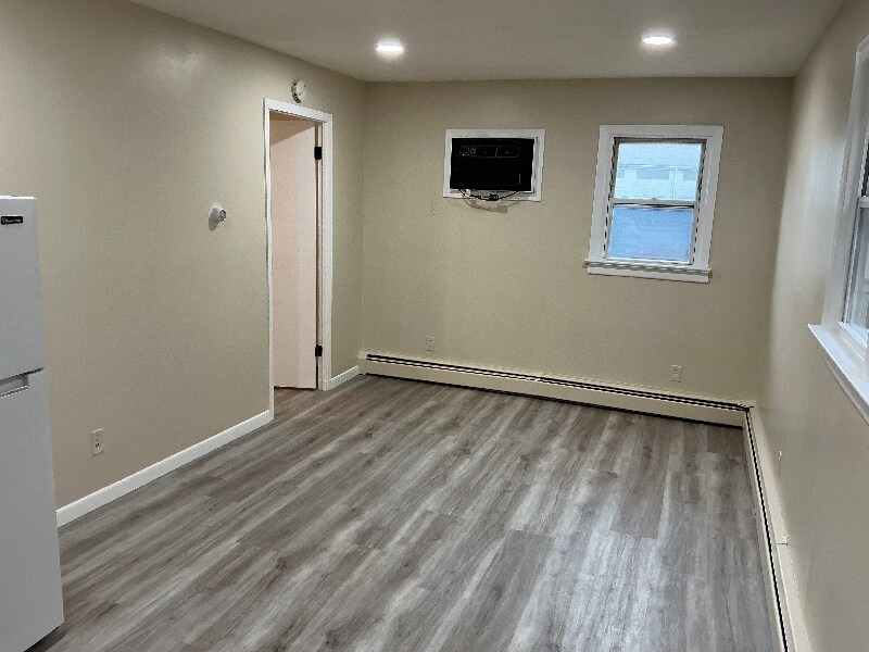 Building Photo - 22 Rutgers St