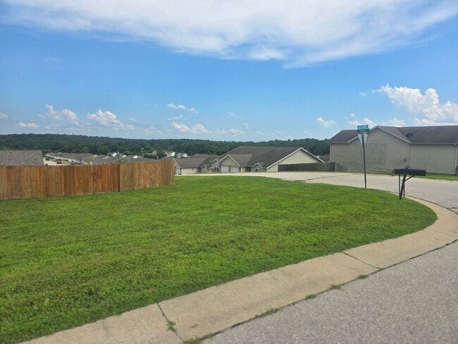 Building Photo - 161 Lyle Curtis Cir
