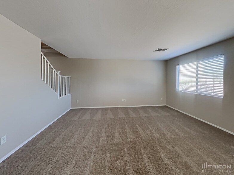 Building Photo - 1641 S 233rd Ln