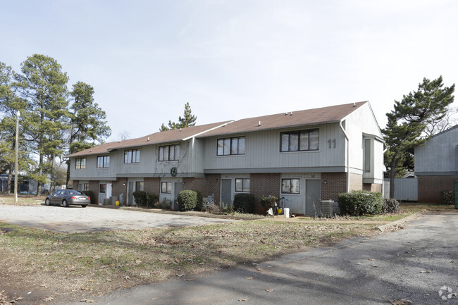Building Photo - Century Oaks Apartments